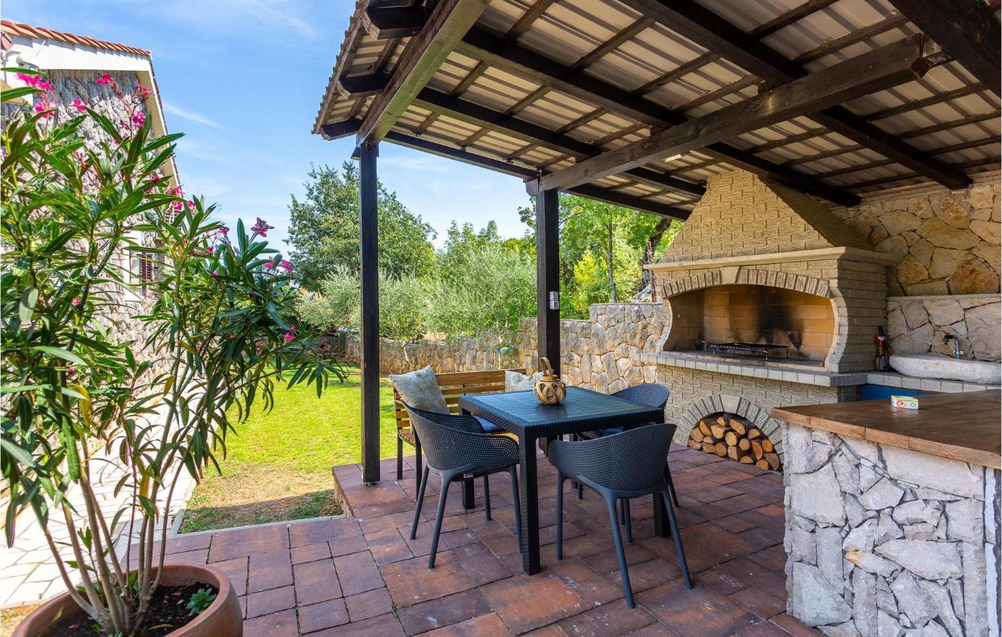 Nice Home In Lakmartin With Outdoor Swimming Pool Exterior foto